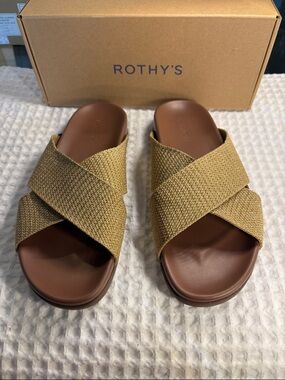 Rothy’s The Weekend Slide in Golden Sun